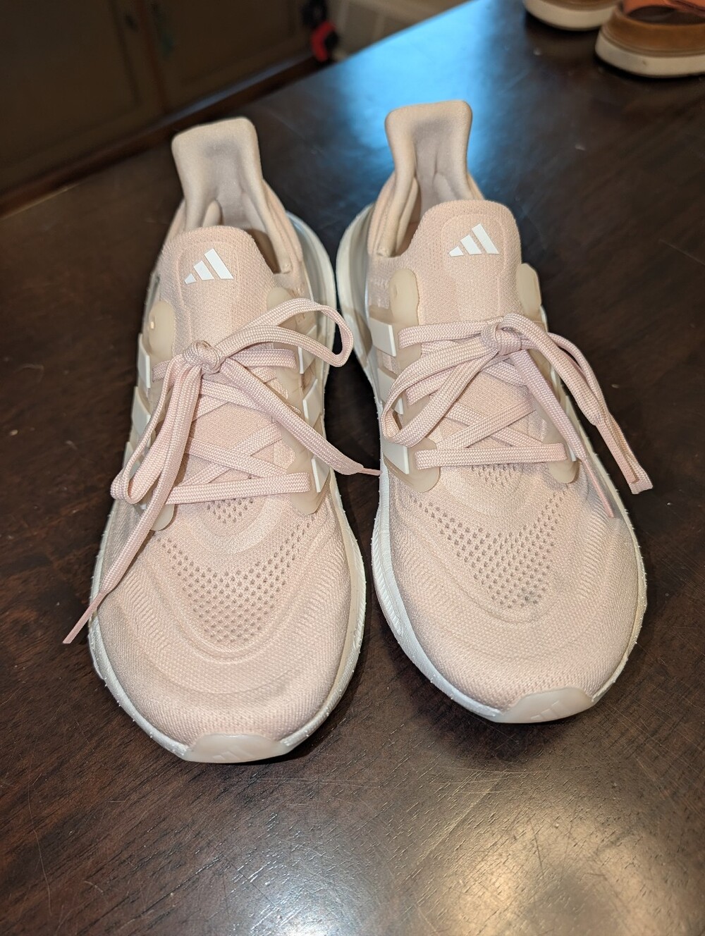 adidas Women's Athletic Shoes Light Pink 8.5 Active Gym Run Walk